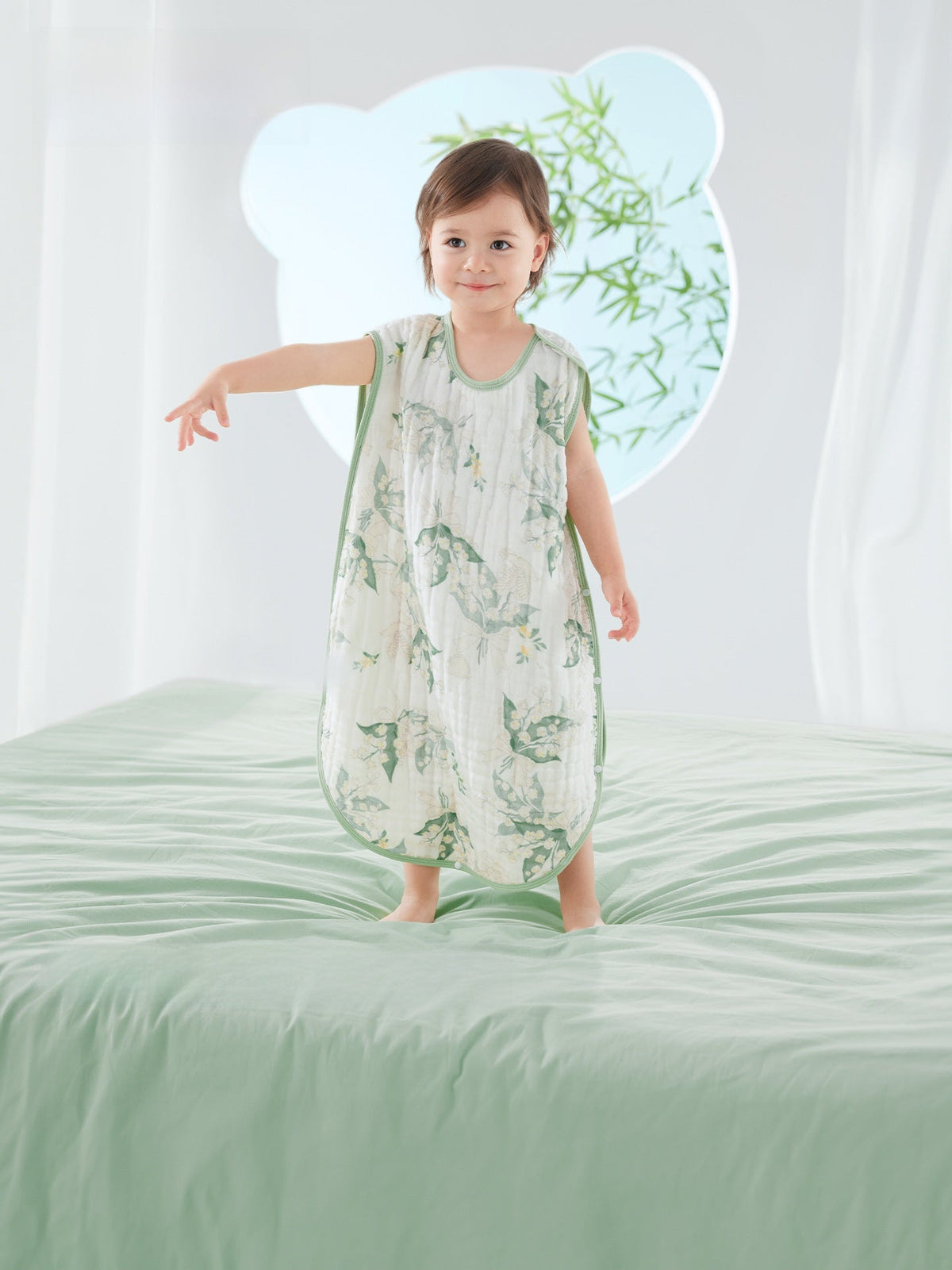 Gauze sleeveless baby sleeping vest